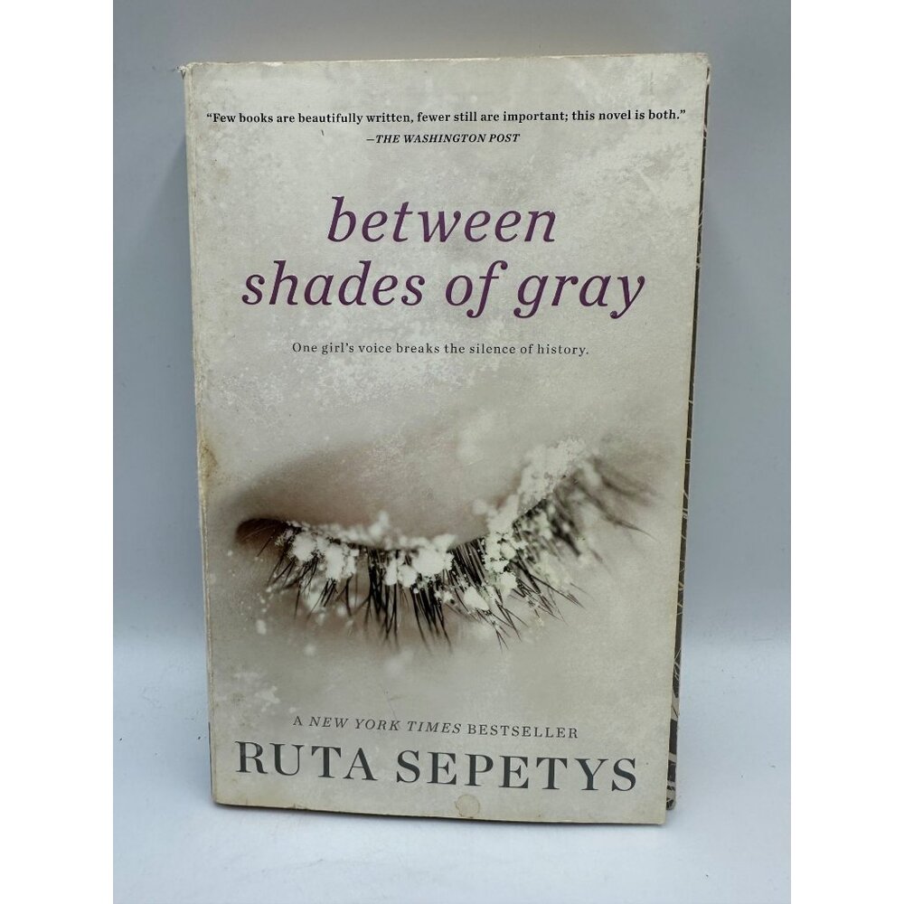 Between Shades Of Gray Ruta Sepetys 2012 Paperback Historical Fiction Pre-Owned